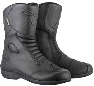 Motorcycle boots right for everyday 
